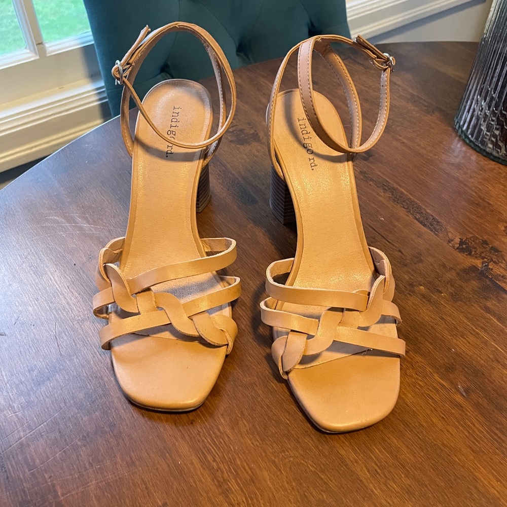 Ankle strap Braid Detail Tan Heels Size 9.00